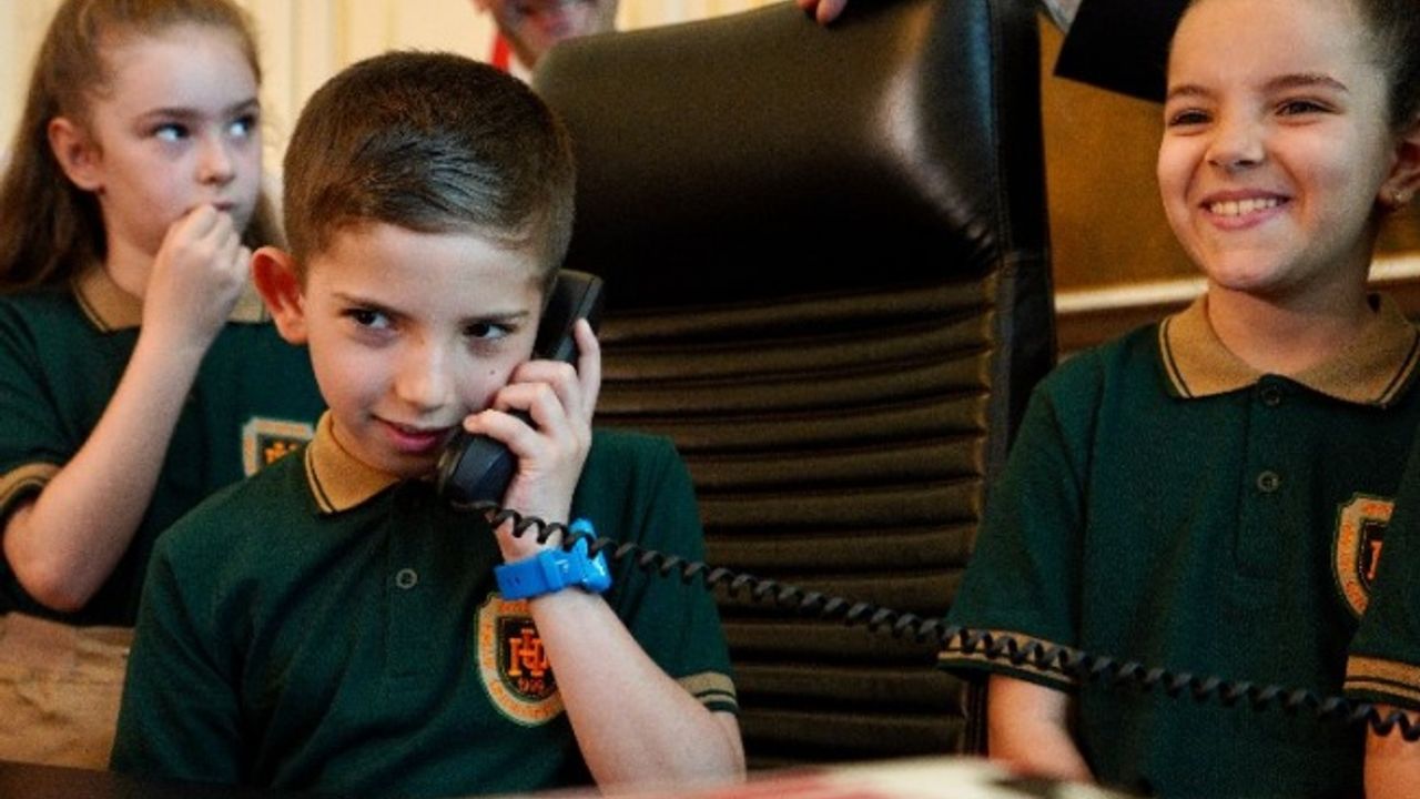 İstanbul'da çocuk başkanın talimatları yerine getiriliyor