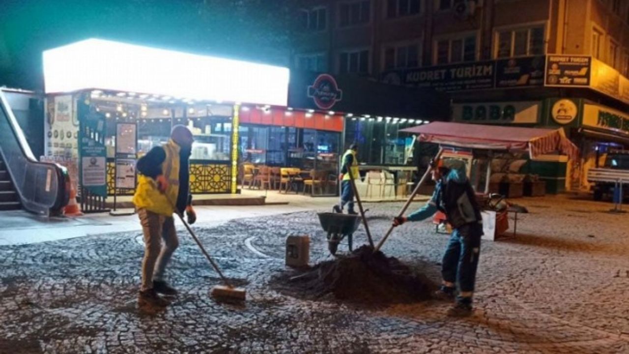 Kocaeli Yol Bakım Timi gece gündüz demeden çalışıyor
