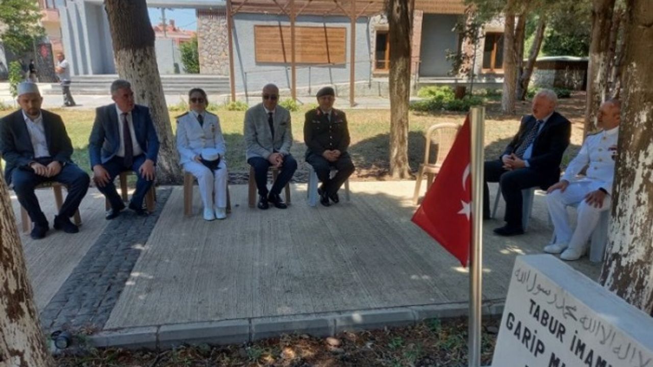 Çanakkale Vali Vekili'nden şehit ailesine bayramlık ziyaret
