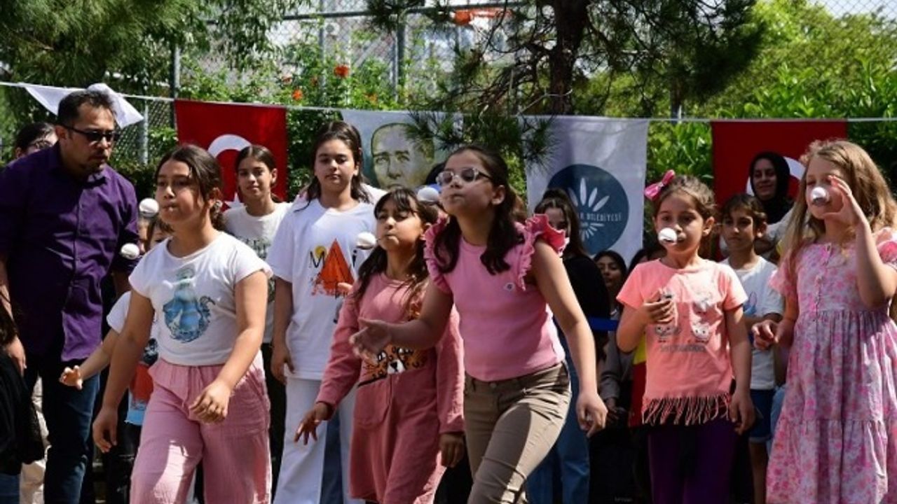 Karabağlar’da “Neşeli Sokaklar Mutlu Çocuklar Şenlikleri” başlıyor!