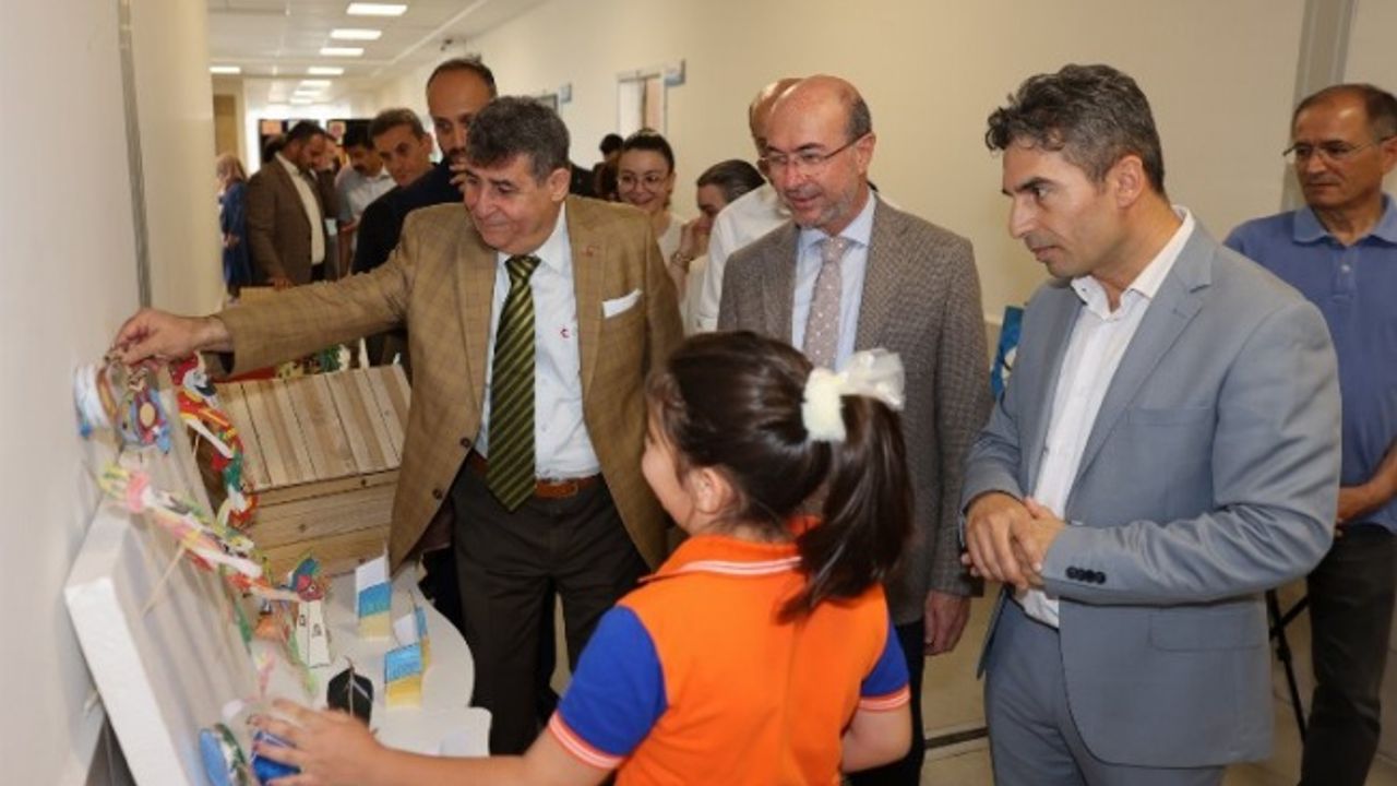Konya Selçuklu'da ilkokul öğrencilerinin yıl sonu heyecanı