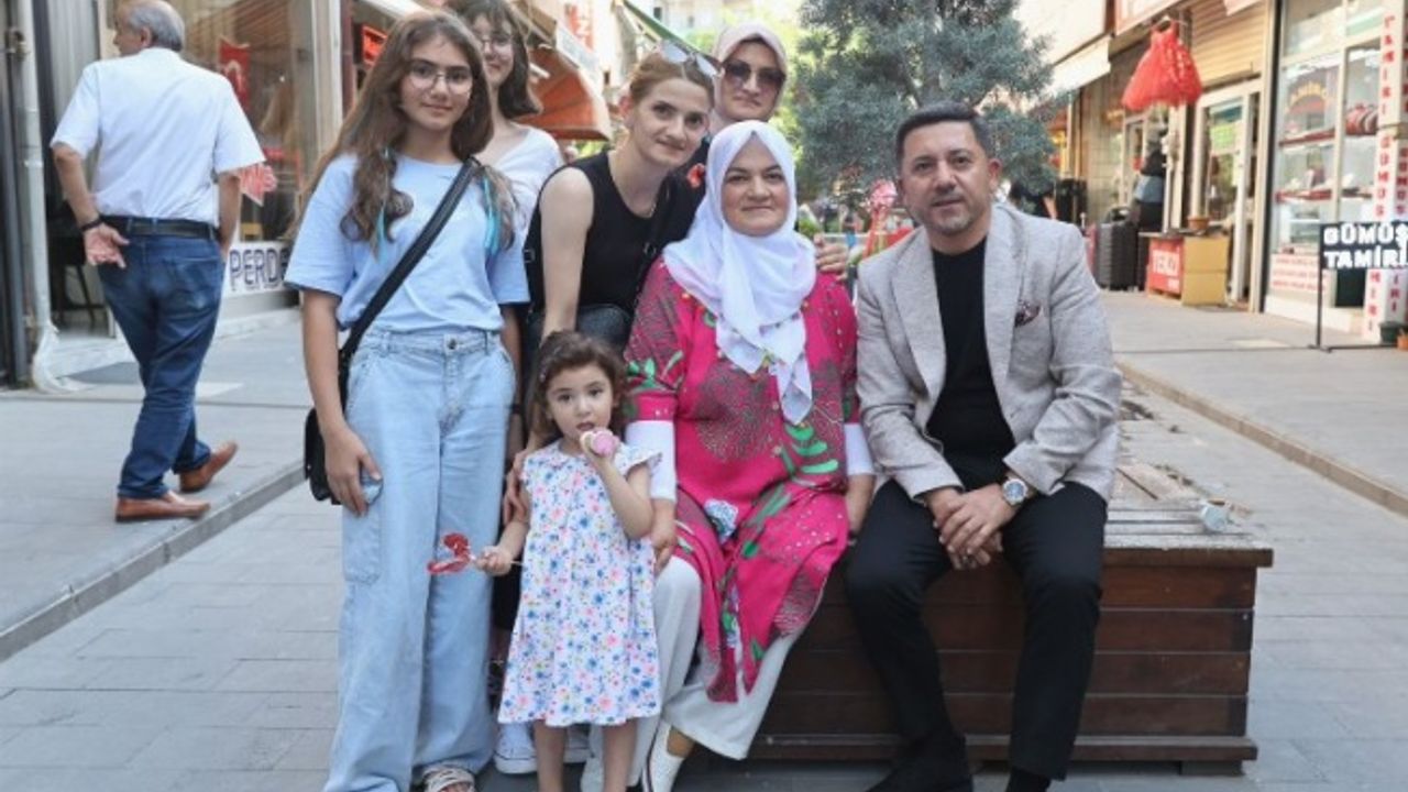 Arı’ya esnaf ve vatandaşlardan sıcak ve samimi ilgi