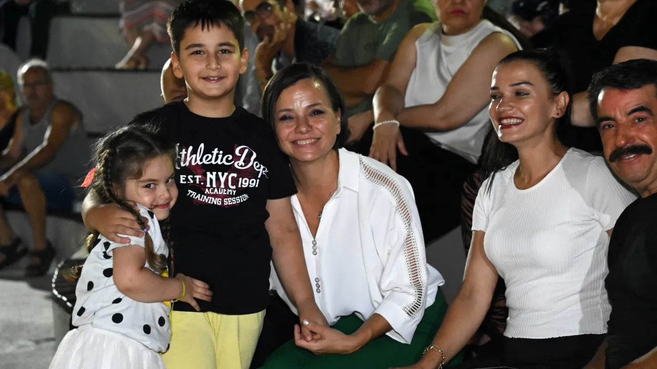 İzmir'de Karafatma Parkı Sosyal Tesisleri yeniden hizmette