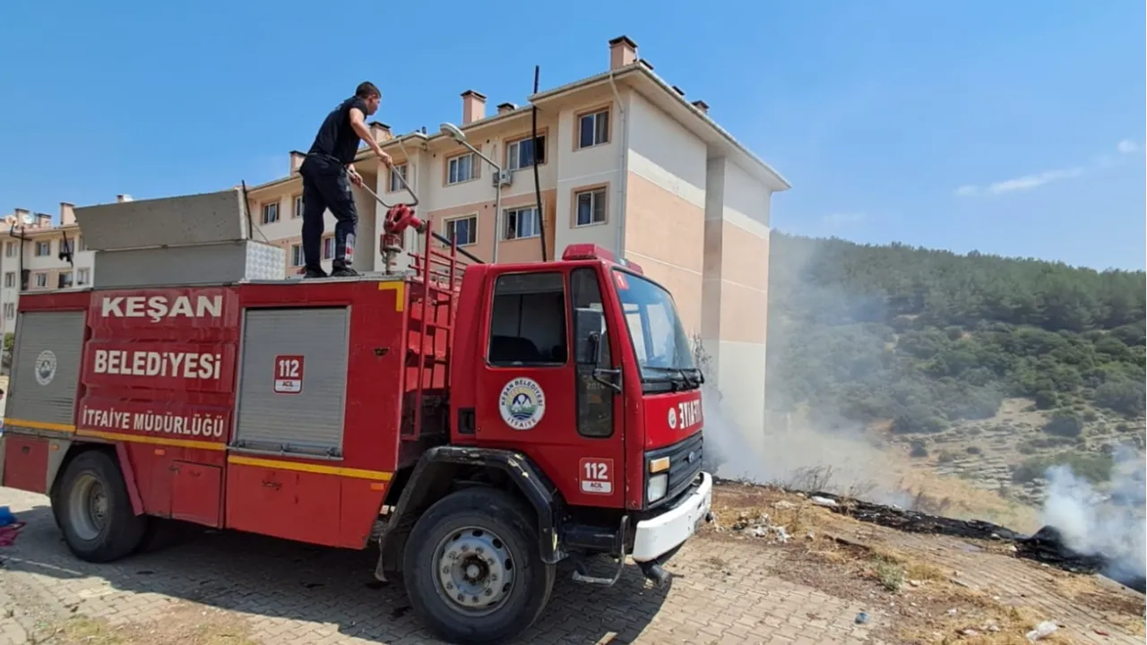 Keşan'da İtfaiye Müdürlüğü,  6 ayda 834 olaya müdahale etti