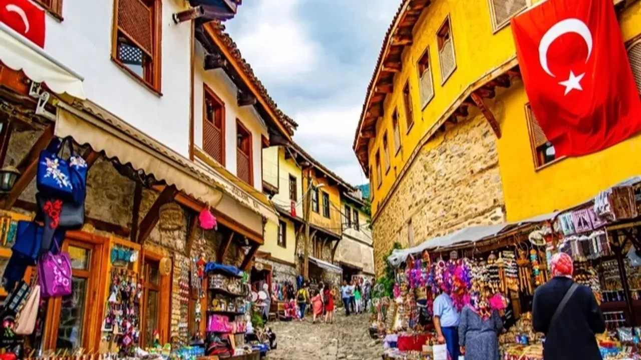 Bursa, turistlerin ilgi odağı olmaya devam ediyor