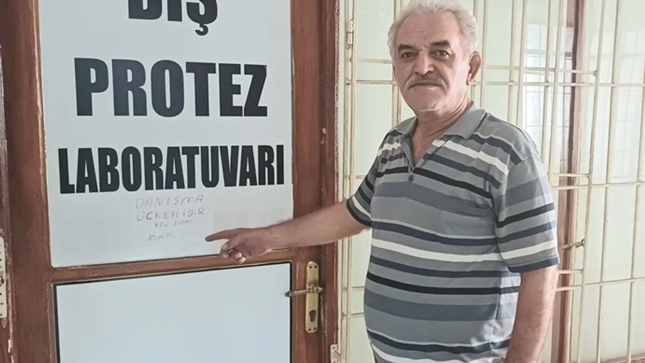 Sürekli adres soranlardan bıkan diş teknisyeninden ilginç çözüm