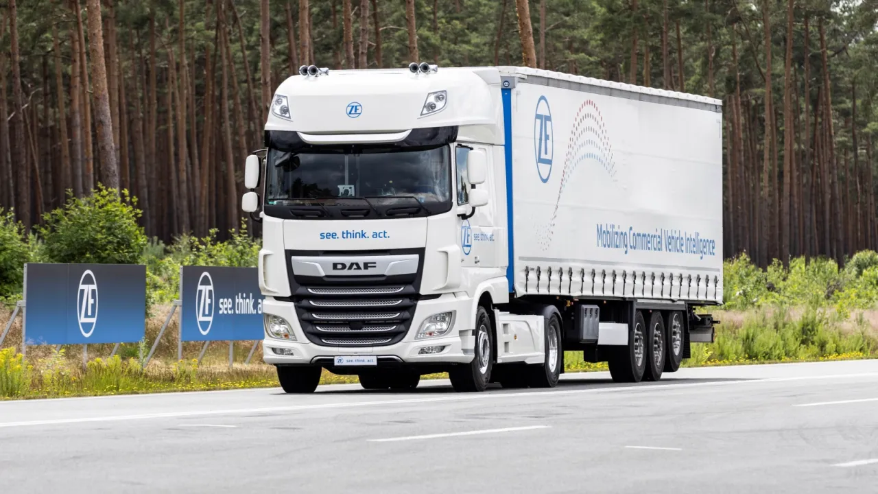 ZF, bağlantılı ticari araçlar için akıllı yazılım çözümlerini tanıttı