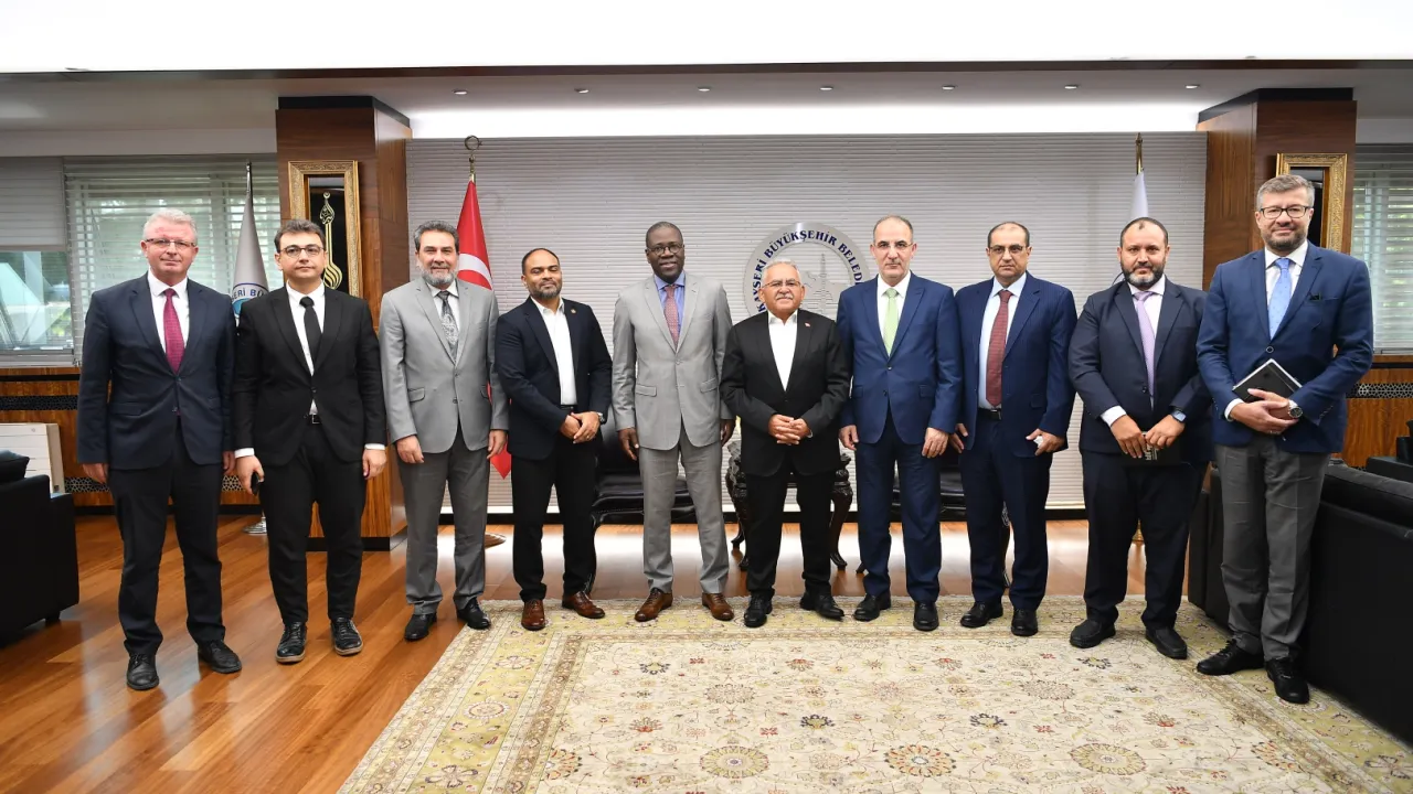 Başkan Büyükkılıç’a İslam Kalkınma Bankası Direktörü, Türkiye Direktörü ve Cidde heyetinden ziyaret