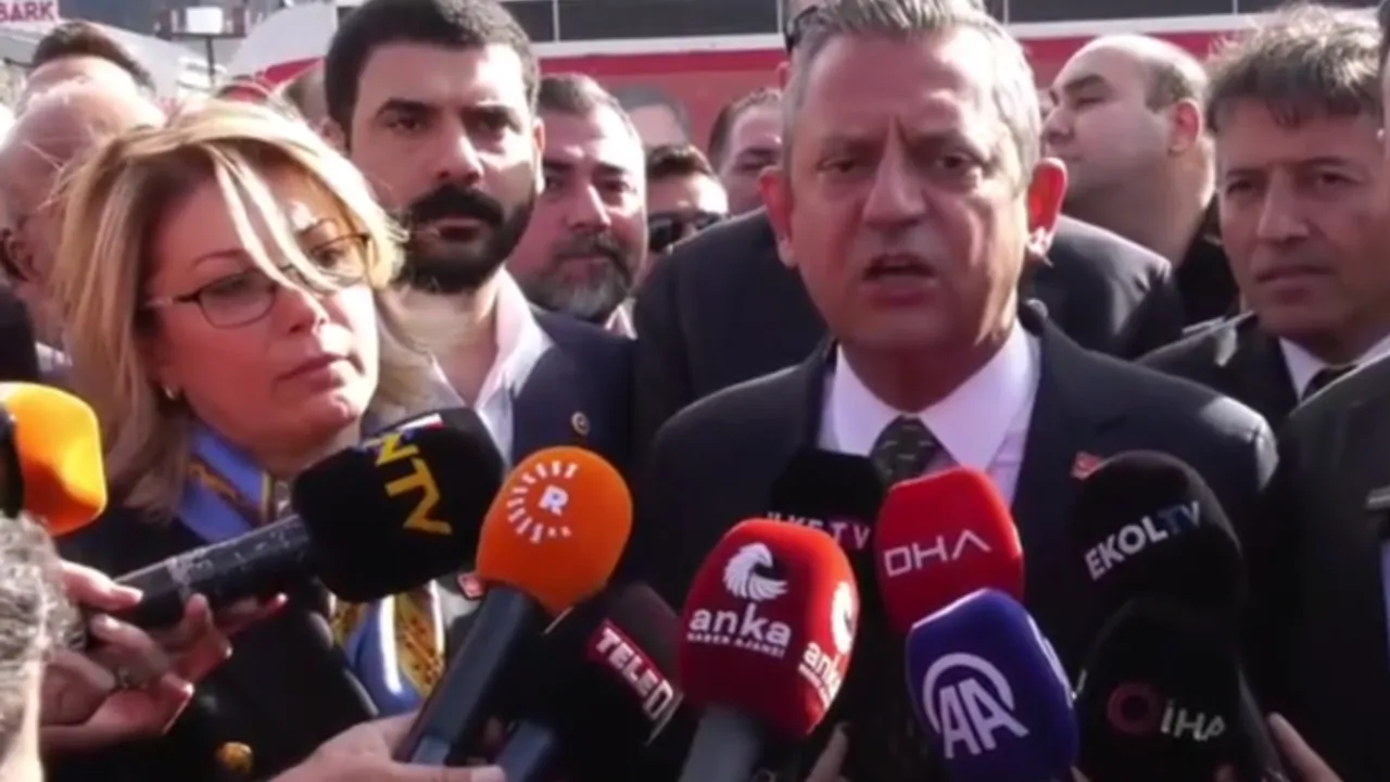 CHP lideri Özel Esenyurt'ta... Saat 16'daki buluşmanın yeri değişti