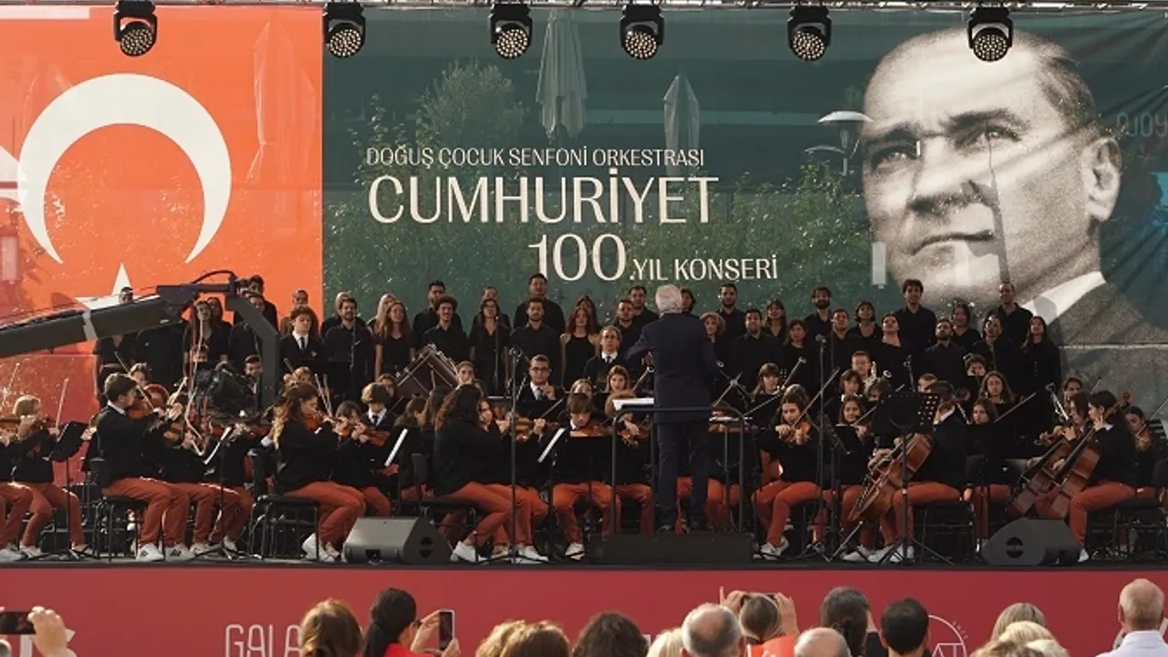 Doğuş Çocuk Senfoni Orkestrası Cumhuriyet'e hazırlanıyor