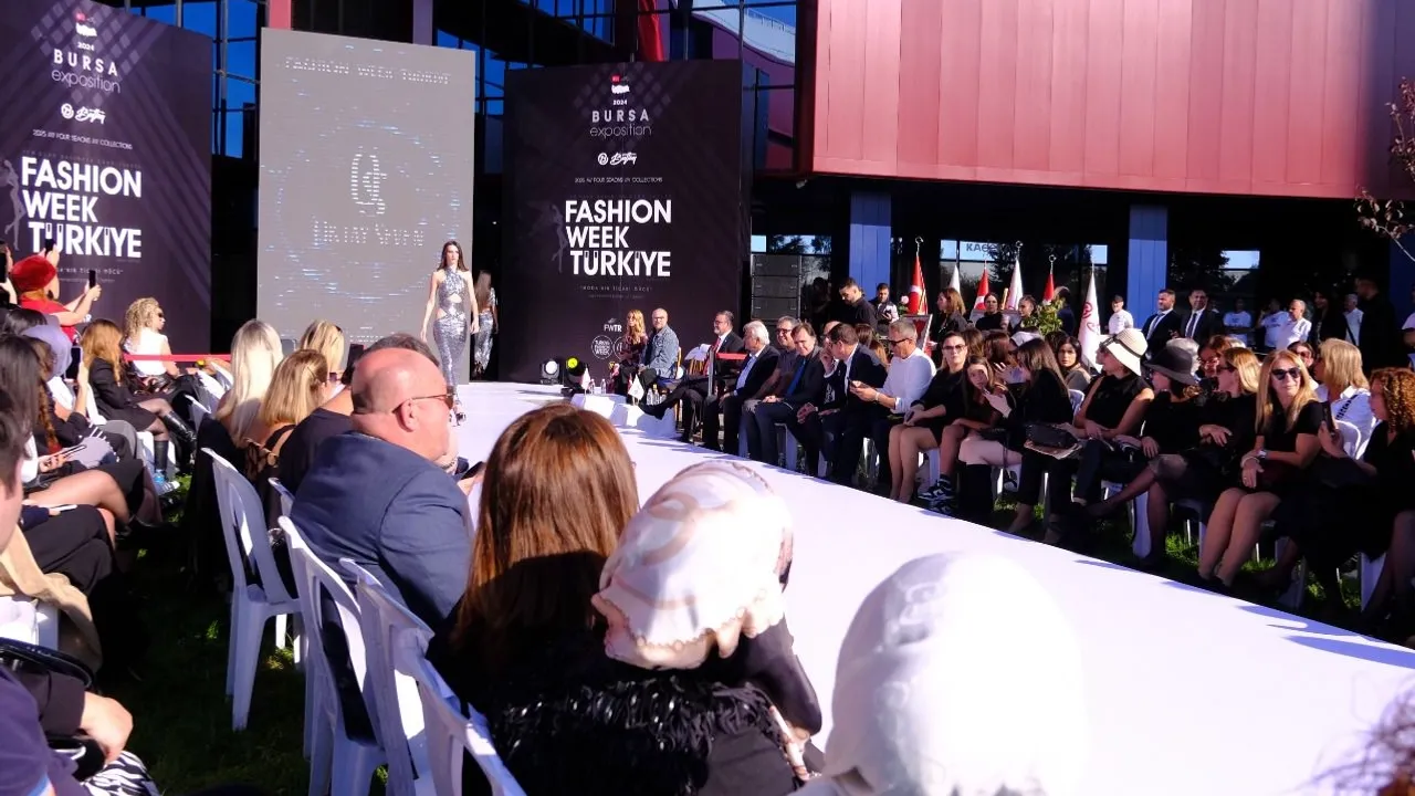 Fashıon Week Türkiye ile BUTTİM’de moda rüzgarı esti