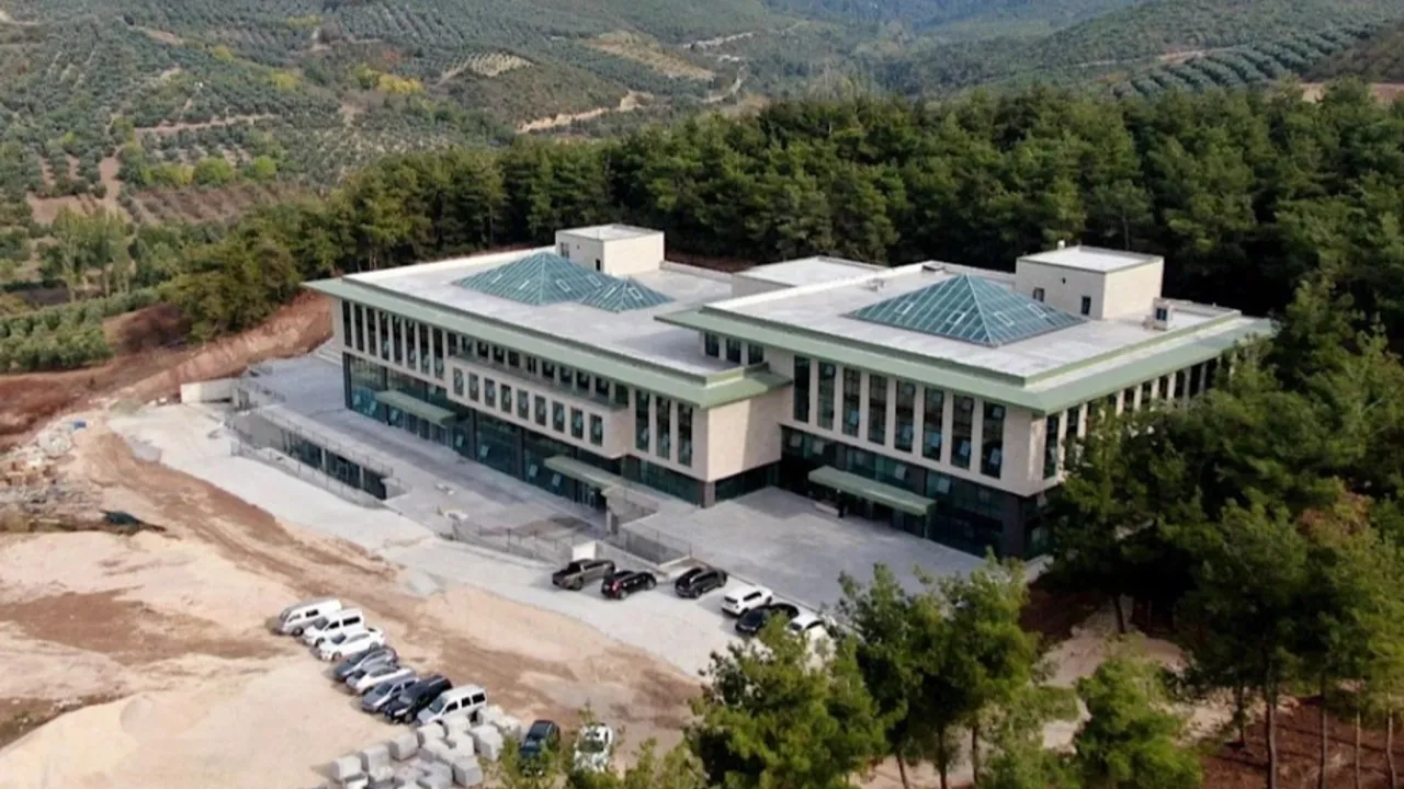 Mudanya Üniversitesi öğrencileri ulaşım sorununa çözüm bekliyor