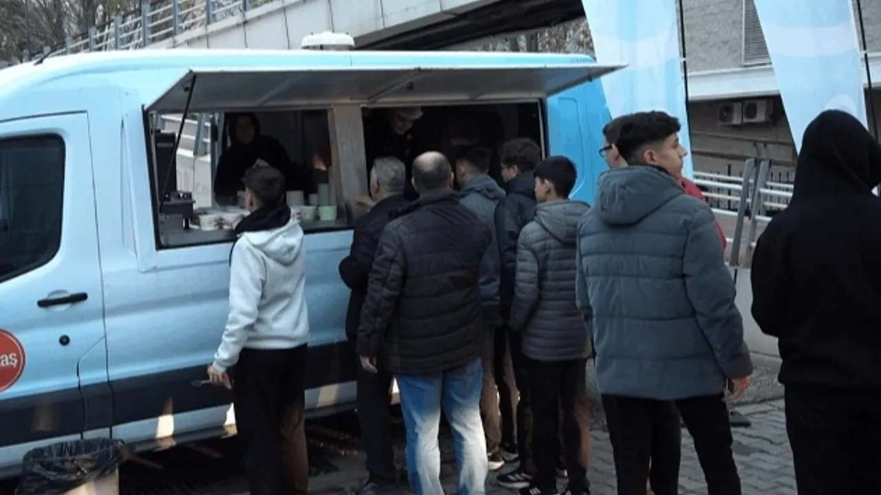 Balıkesir'de “Günaydın Çorbası” 25 bin kişinin içini ısıttı