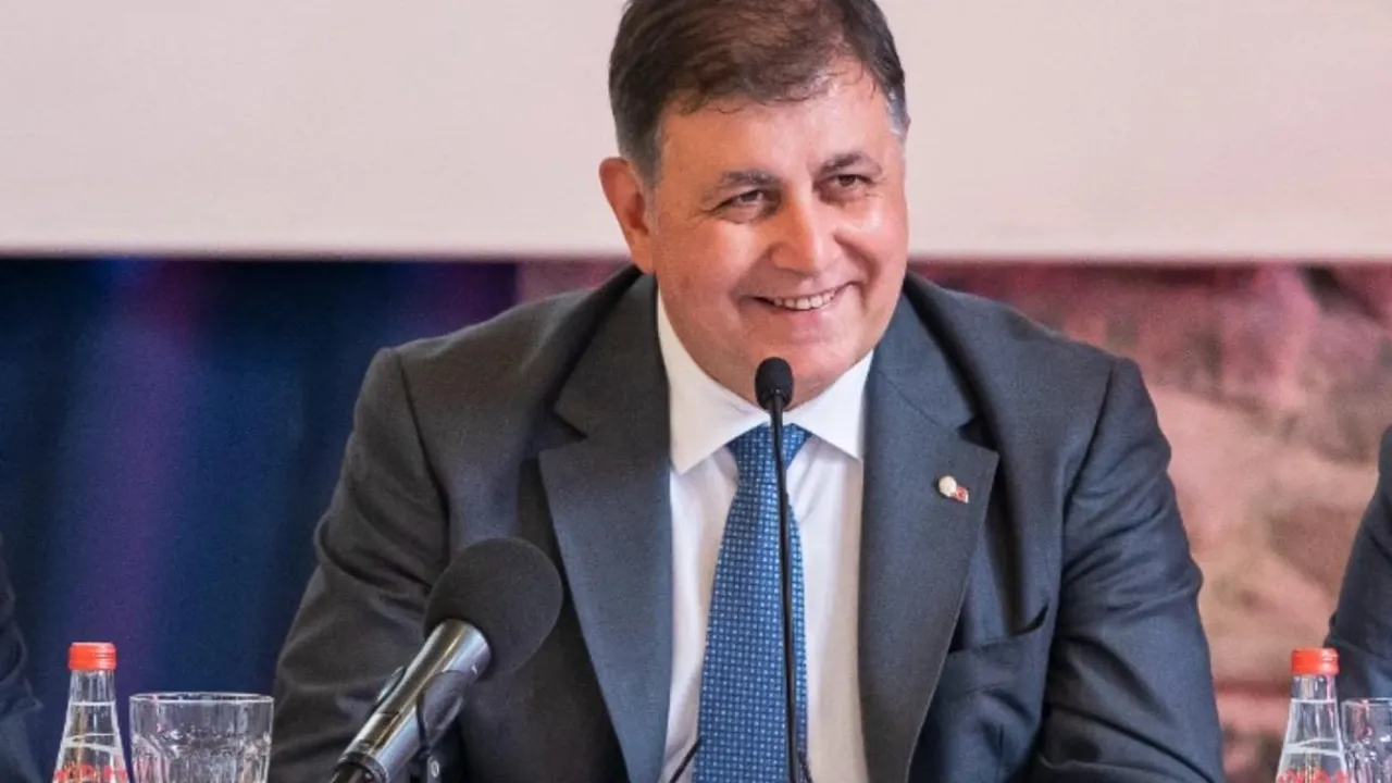Başkan Tugay: Kamu alanının özel mülkiyete verilmesine izin vermeyeceğiz