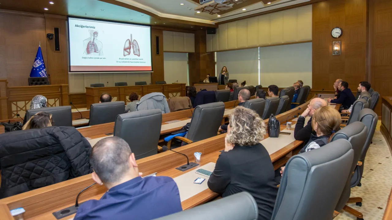Bursa Büyükşehir'de KOAH ve tütünün zararları anlatıldı