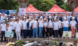 Hayat Kimya ve Limaş Kocaeli sahilini temizledi