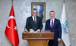 Sağlık Bakanı Memişoğlu’ndan Başkan Büyükakın’a teşekkür