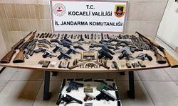 Jandarma operasyonunda yüzlerce silah ele geçirildi