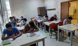 Üniversite hayali kuran gençlere Darıca Belediyesi’nden destek