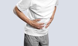 Şiddetli karın ağrısının nedeni divertikülit olabilir