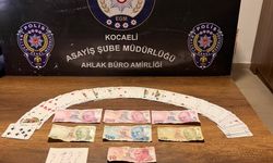 Dilovası’nda kumar oynayan 4 kişiye 36.988 TL para cezası verildi