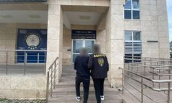 Uyuşturucu madde ticareti yapma suçundan 3 yıl hapis cezası olan şahıs Darıca’da yakalandı