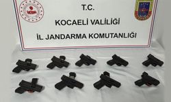 Kocaeli Jandarması Darıca’da 9 adet ruhsatsız silah ele geçirdi