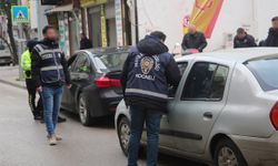 Huzurlu Sokaklar Uygulaması’nda çeşitli suçlardan aranan 37 kişi yakalandı