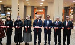 Gebze Halk Eğitim Merkezi’nin Sanatın Diliyle Değerlerimiz sergisi açıldı