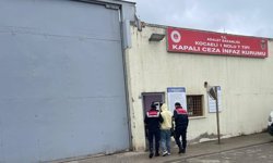 Jandarma uyuşturucu suçundan 12 yıl 6 ay hapis cezası olan şahsı Gebze’de yakaladı