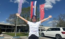 50 yaşındaki kadın çocuklar için Almanya’dan Türkiye’ye koşarak geliyor