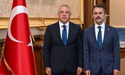 Dilovası Kaymakamlığı görevine atanan Resul Çelik’ten, Vali İlhami Aktaş’a ziyaret