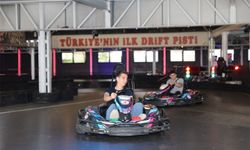 Darıca’da gençlere adrenalin dolu Go-Kart etkinliği