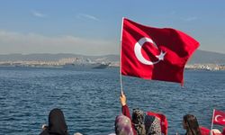 Mavi Vatan’ın çelik muhafızlarından Gölcük’e Teknofest selamı