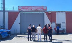 Göçmen kaçakçılığı ve insan ticareti suçundan 3 kişi yakalandı