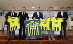 Cabir Holding, Fenerbahçe Futbol A Takımı’nın forma sağ kol sponsoru oldu!