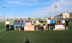 Fenerbahçe altyapı sporcuları, Darıca takımlarıyla hazırlık maçı yaptı