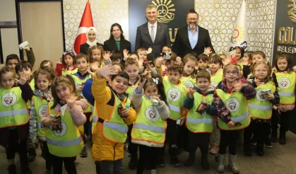 Gölcüklü miniklerden Başkan Yıldırım'a 'insan hakları' ziyareti