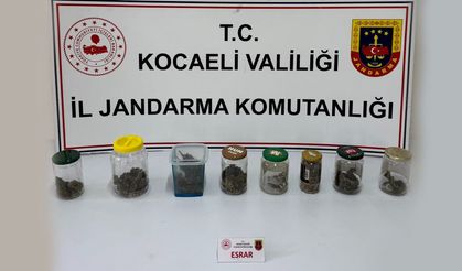 Jandarma 2 adreste 475 gram uyuşturucu ele geçirdi