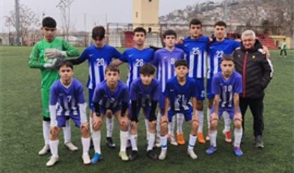 Gebze’nin kupa canavarı: 50.Yıl Chrysler Ortaokulu