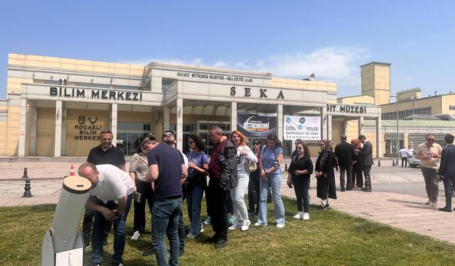 Kocaeli Bilim Merkezi’nde gökyüzünün sırlarını keşfettiler