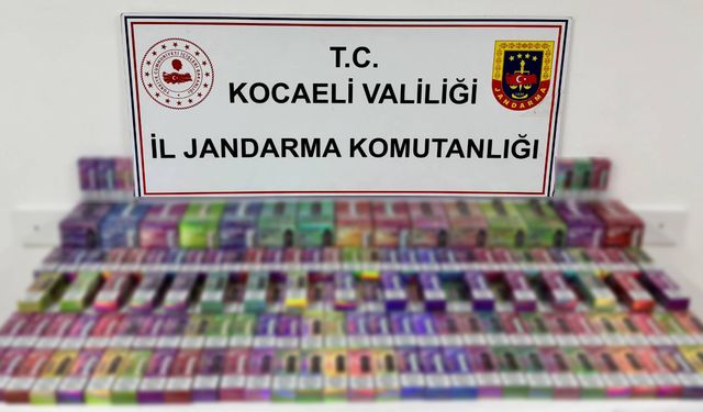 İzmit ve Dilovası’nda piyasa değeri 1 milyon liralık kaçak makaron ve tütün ele geçirildi