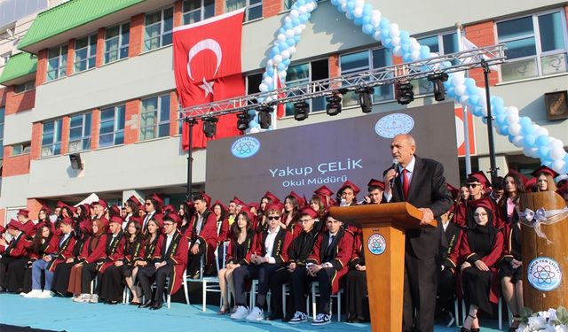 Darıca Fen Lisesi’nden mezuniyet töreni