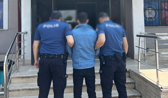 Kendisini kamu görevlisi olarak tanıtıp dolandırıcılık yapan şahıs yakalandı