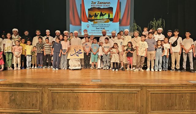 Kocaeli’de din görevlileri tiyatro oyunu sahneledi