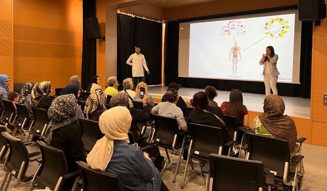 Büyükşehir’den işaret diliyle sağlıklı beslenme eğitimi