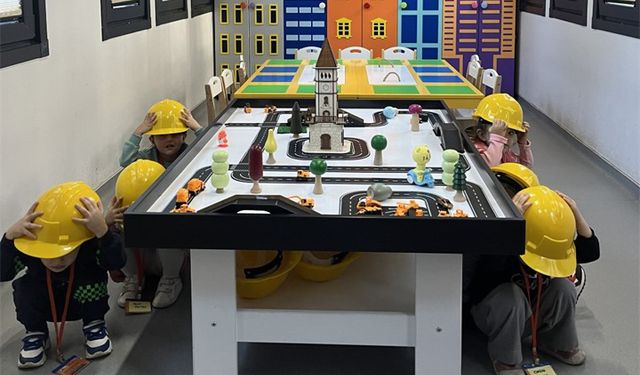 Minik mimarlara güvenli yapılar anlatıldı