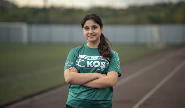 Darüşşafakalı İnci Naz Sönmez, kardeşleri için zirveye koştu