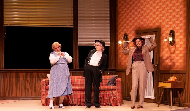 Adanalılar, “Üç Jokerli Konken’i” keyifle izledi