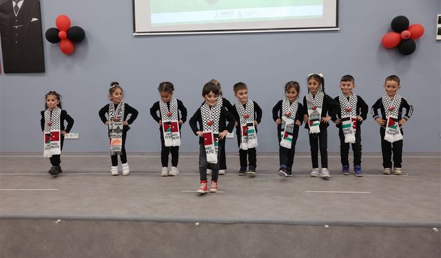 Darıcalı çocuklar Gazze için sahneye çıktı